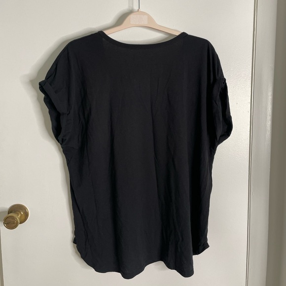 Dolly Black Graphic Tee with Red and Gold Design - Picture 4 of 4